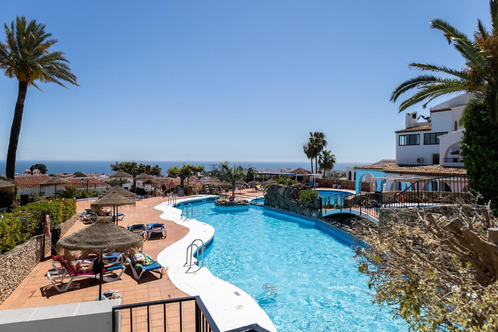 Capistrano Village B, 1 Bedroom + Free Wi-Fi Nerja Extérieur photo